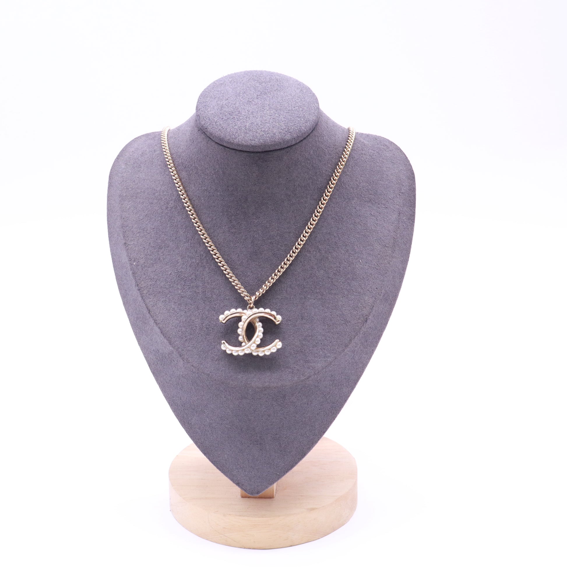 Chanel Pearl CC Drop Necklace Gold  twins LDJ5404