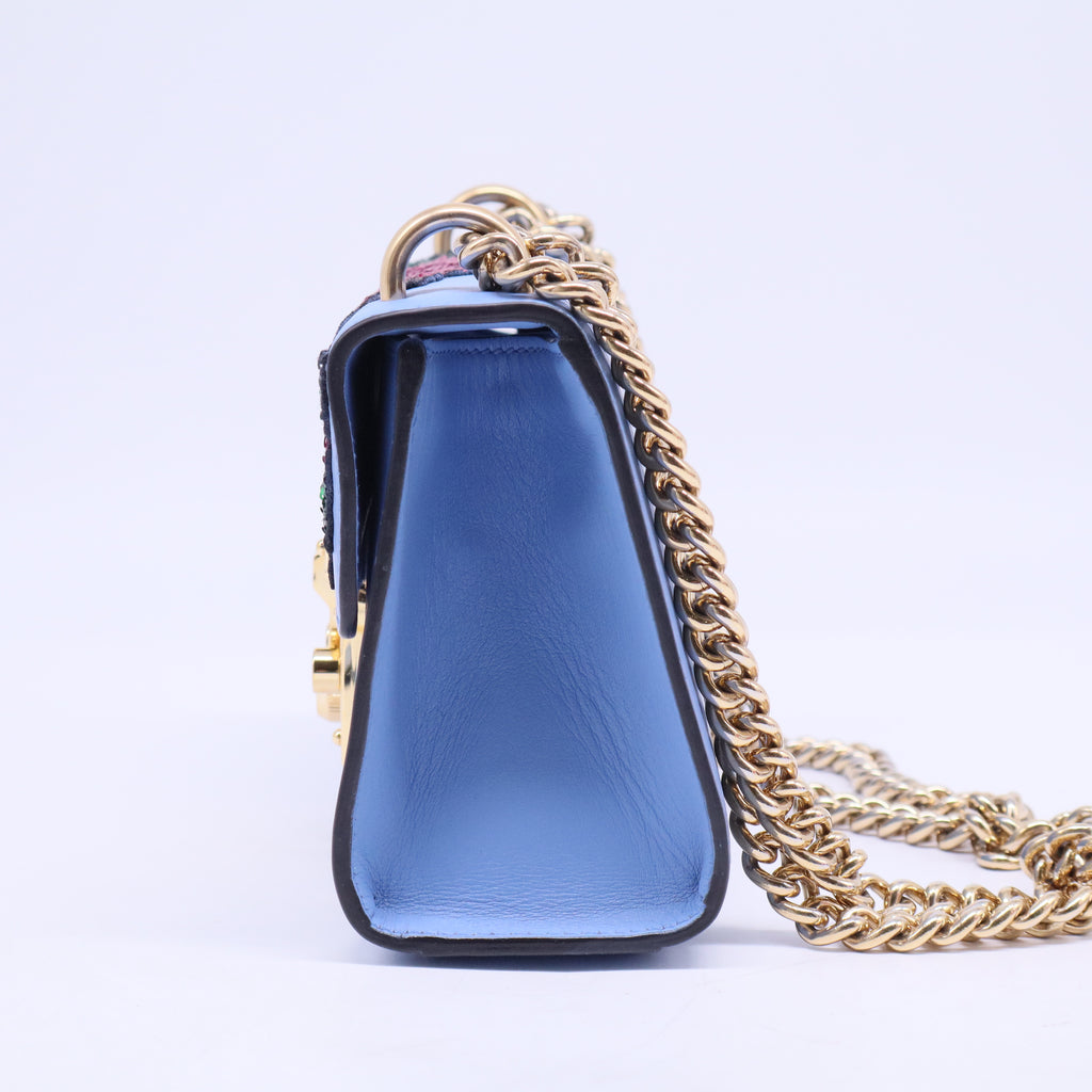 Padlock handbag featuring light blue B20556