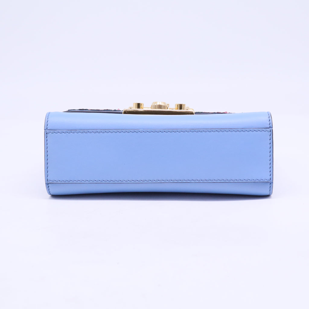 Padlock handbag featuring light blue B20556