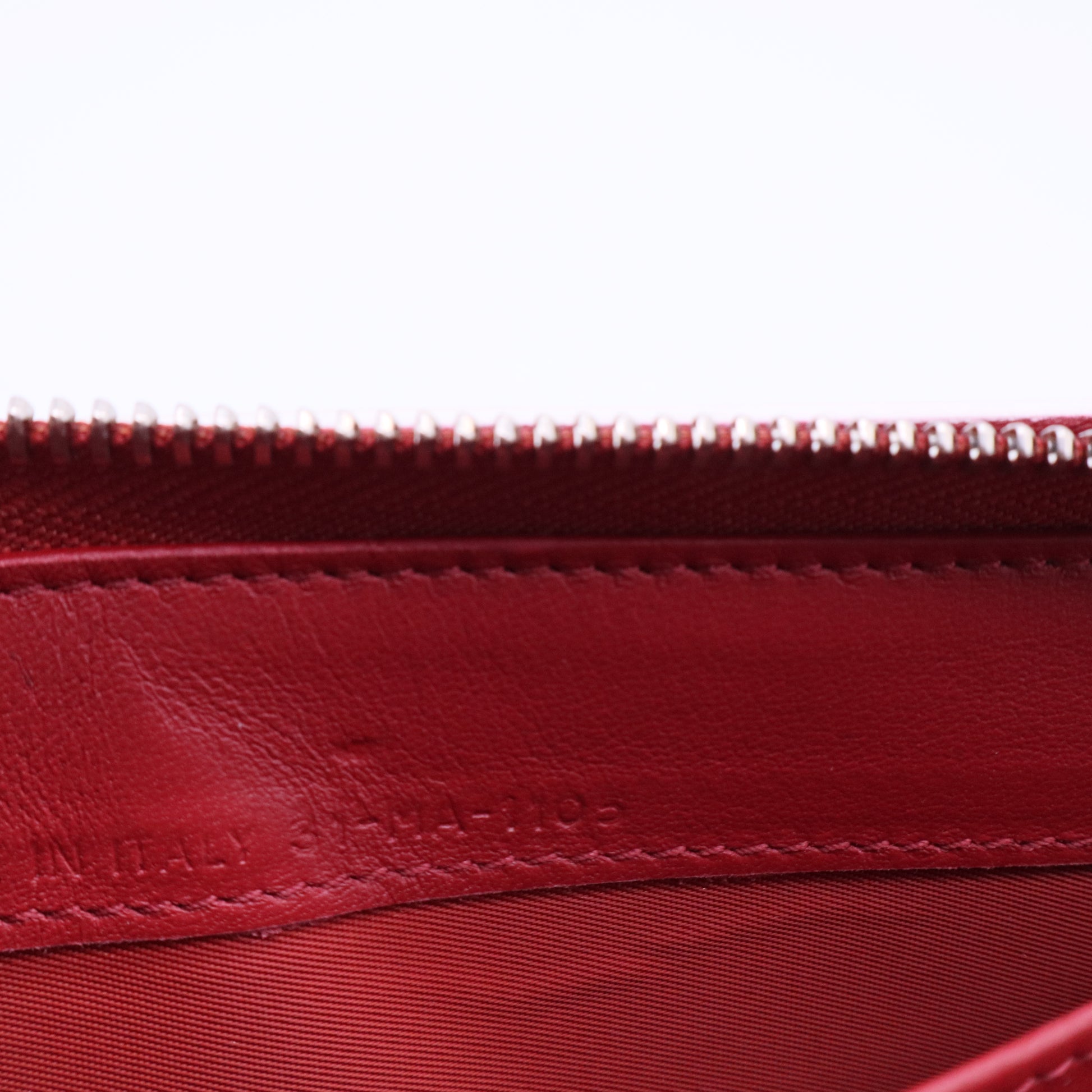 Long Wallet Round Zip Leather White Red Womens W20192