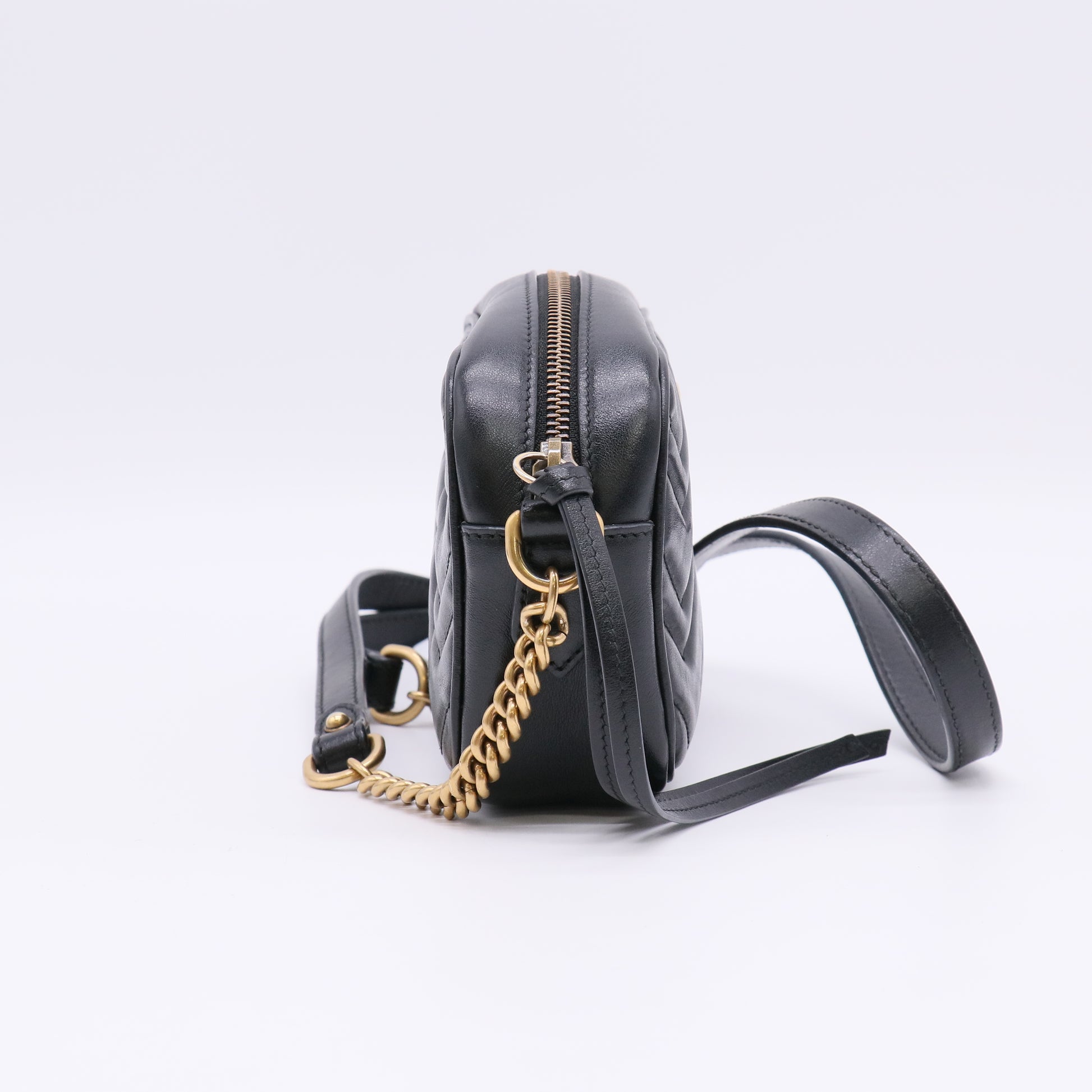 Small Black GG Marmont Matelasse Camera Bag B23096