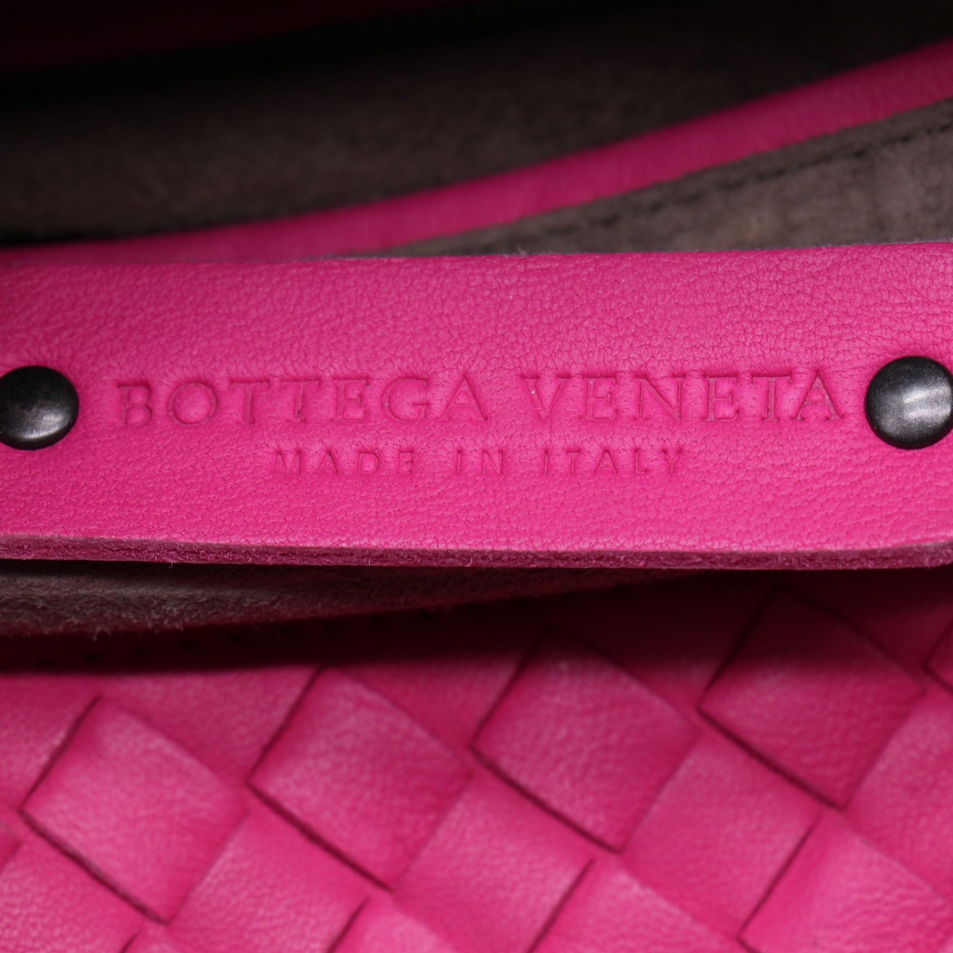 Bottega Veneta Nappa Intrecciato Montaigne Shoulder Bag B21828