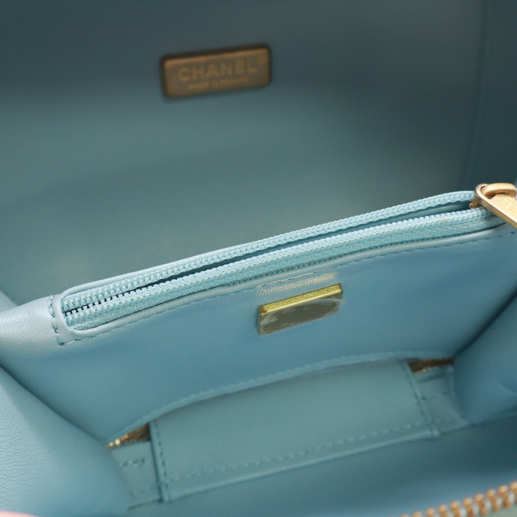 CC Bubble Top Handle Vanity Case with Chain Quilted Lambskin Mini Twins LDZ820