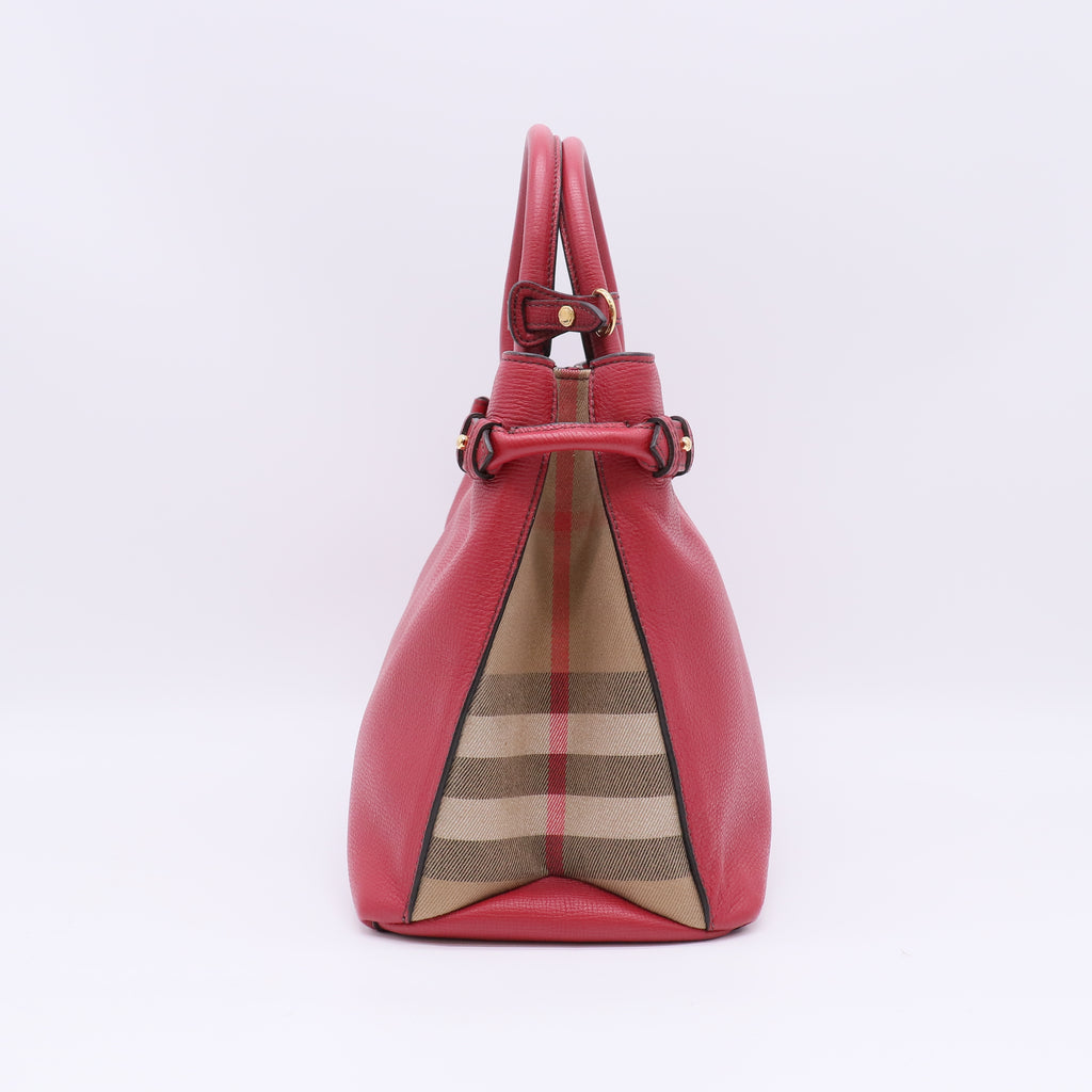 Burberry Medium Banner Tote Bag B23101