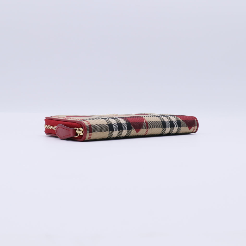 Burberry House Check Hearts Zippy Wallet W21458
