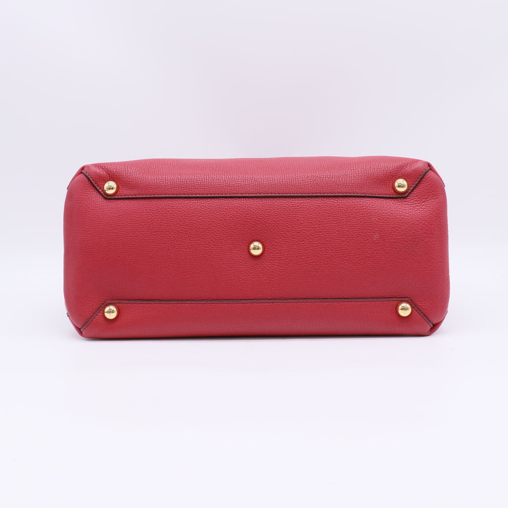 Burberry Medium Banner Tote Bag B23101
