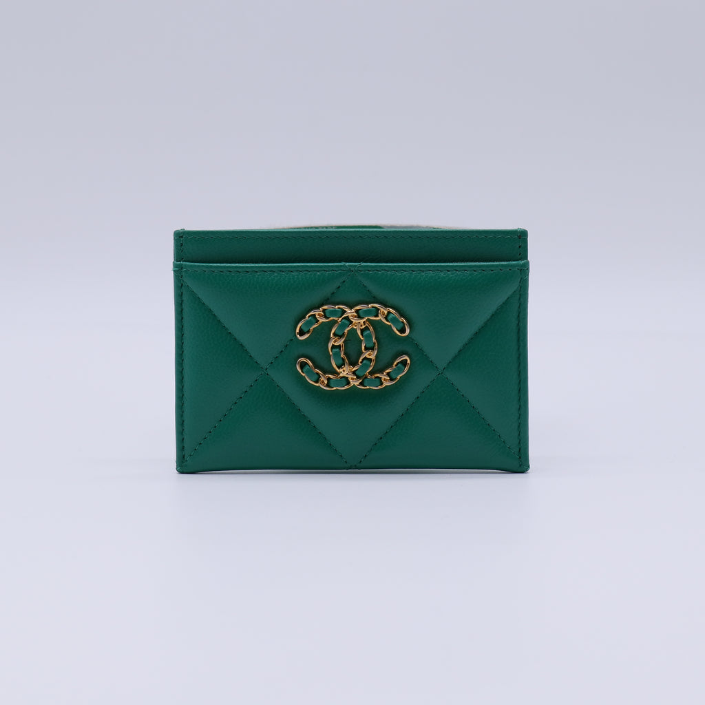 Chanel 19 Card Holder W21419