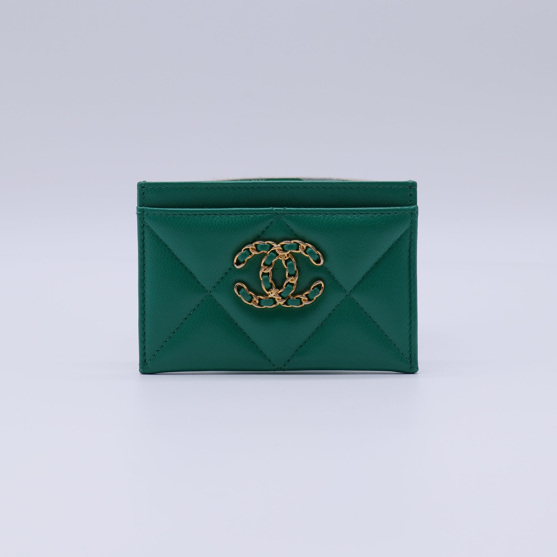 Chanel 19 Card Holder W21419