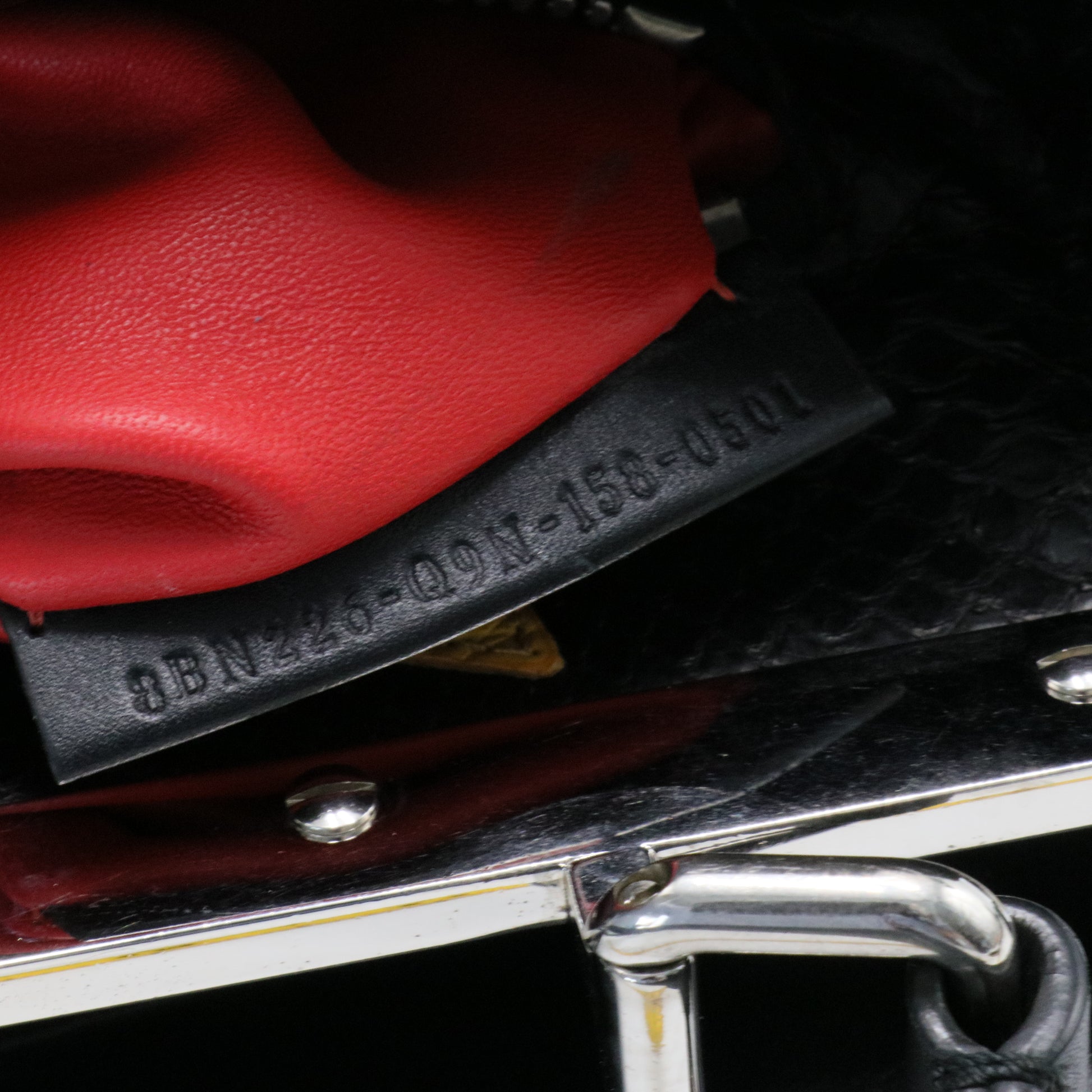 Peekaboo Bag Leather with Tortoise Detail Regular