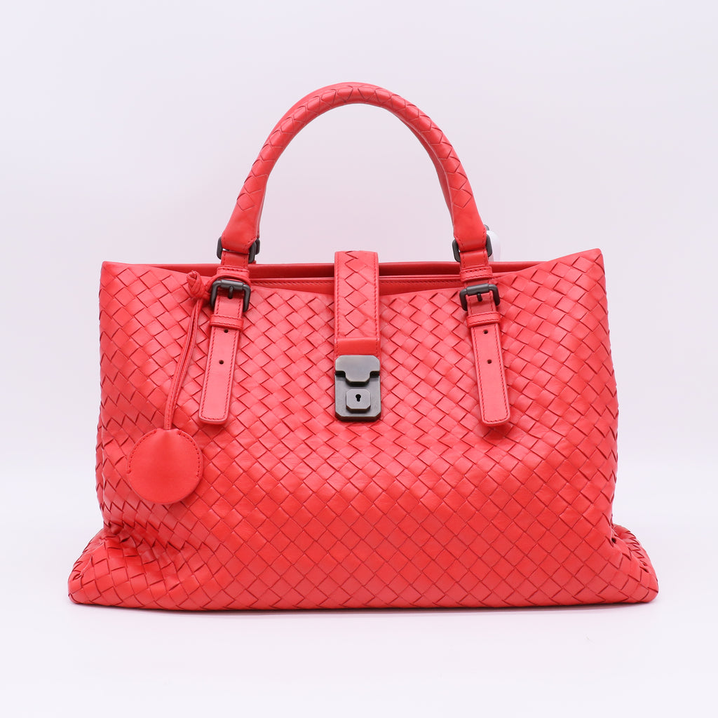 2012-2026 Medium Nappa Intrecciato Roma tote bag B23059