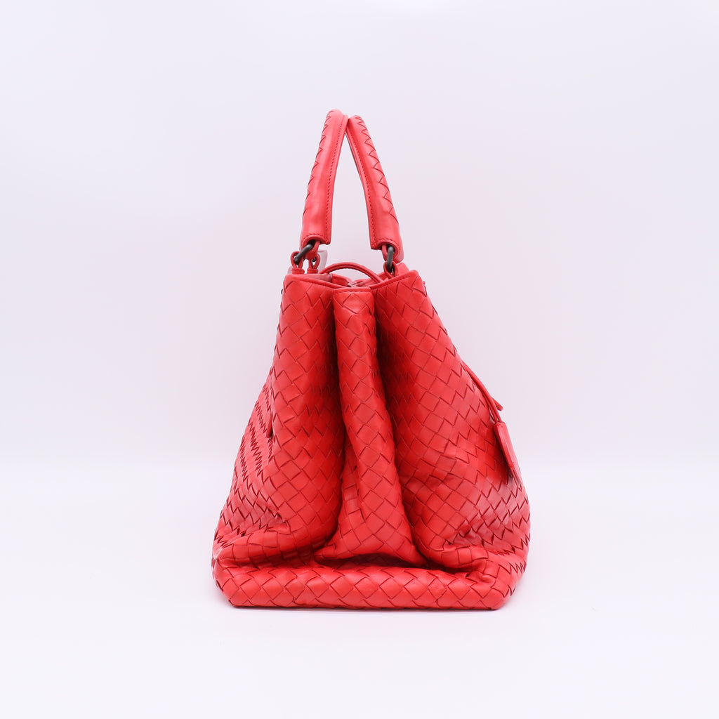 2012-2026 Medium Nappa Intrecciato Roma tote bag B23059