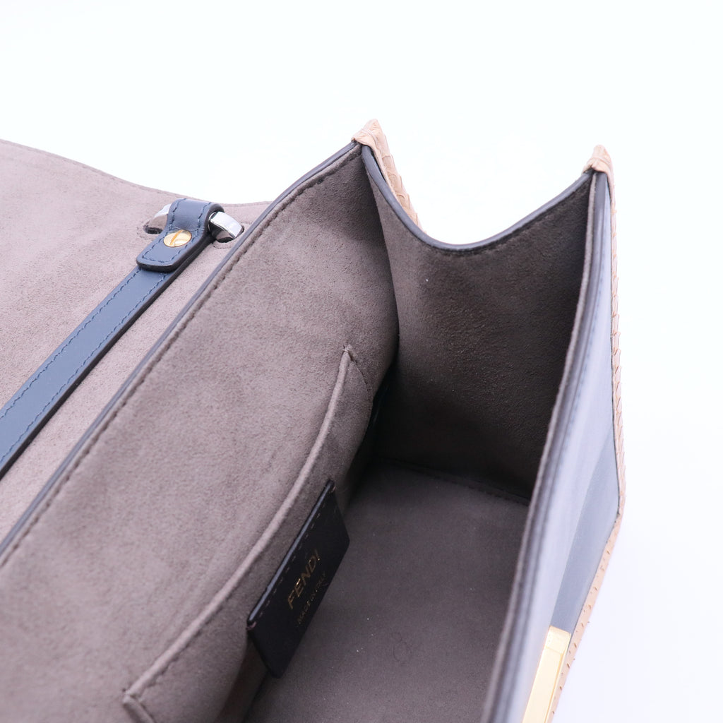 Kan I F Shoulder Bag Leather Medium