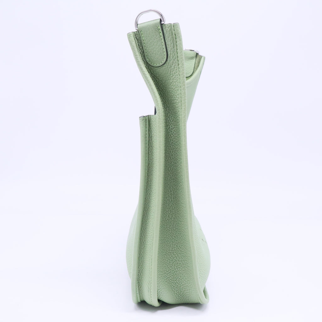 Taurillon Maurice Evelyne TPM Vert Criquet B20684
