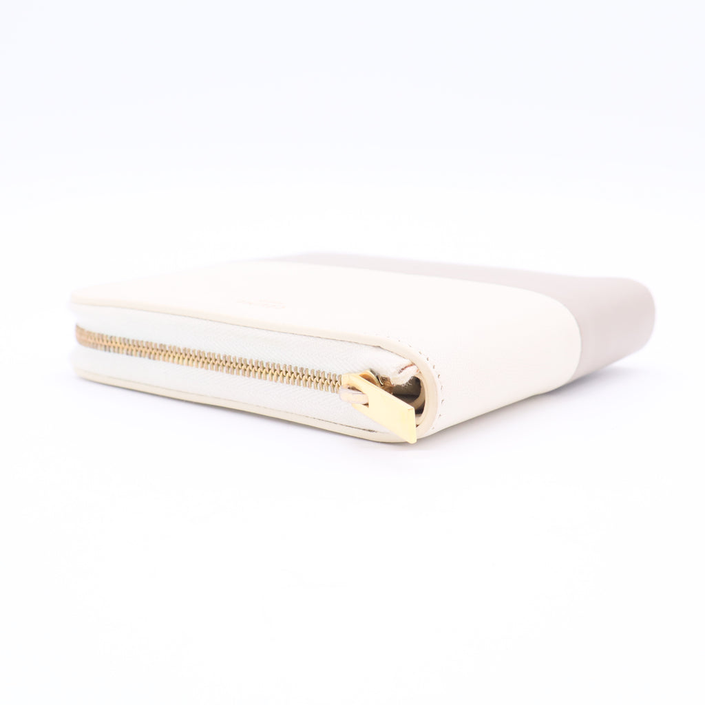bi-colour wallet
