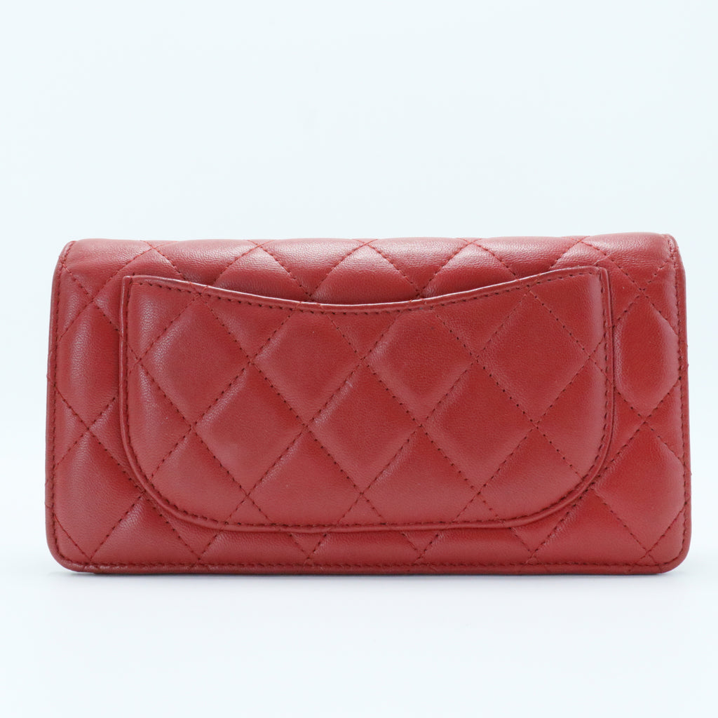 Classic Bi Fold Wallet in Red