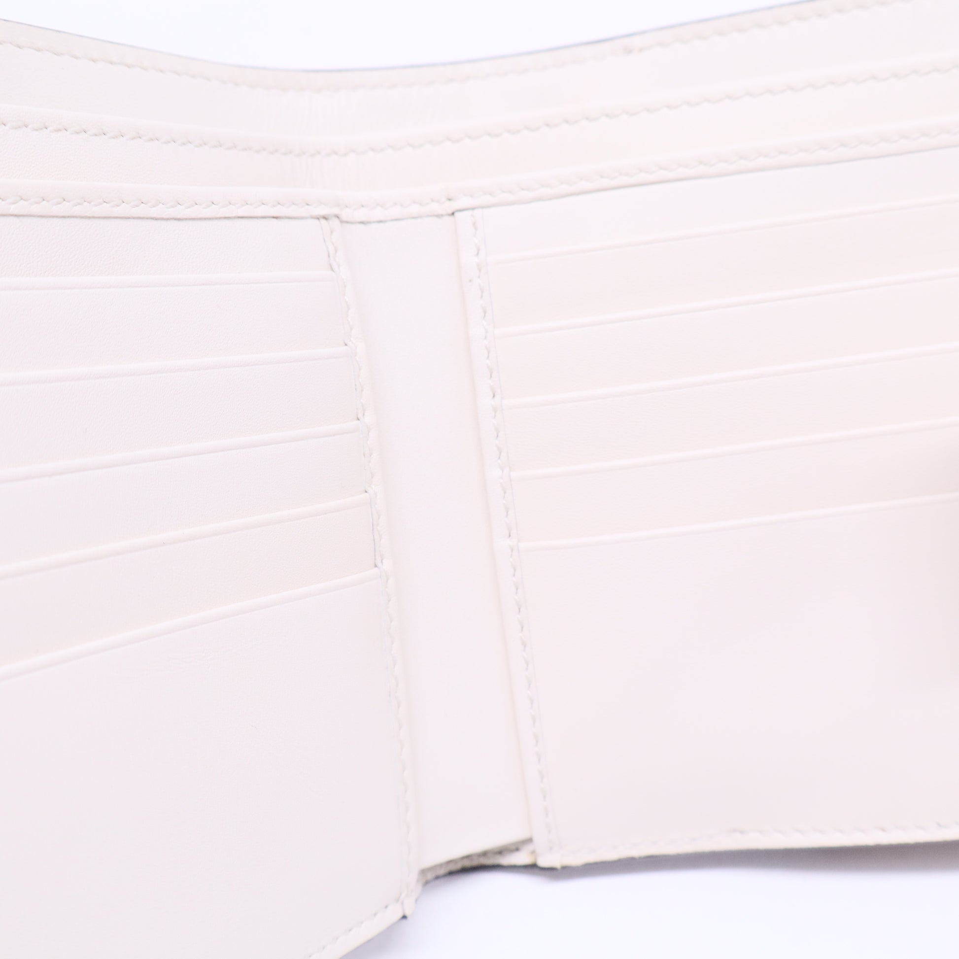 Bi-fold wallet ribbon gg pattern W20751