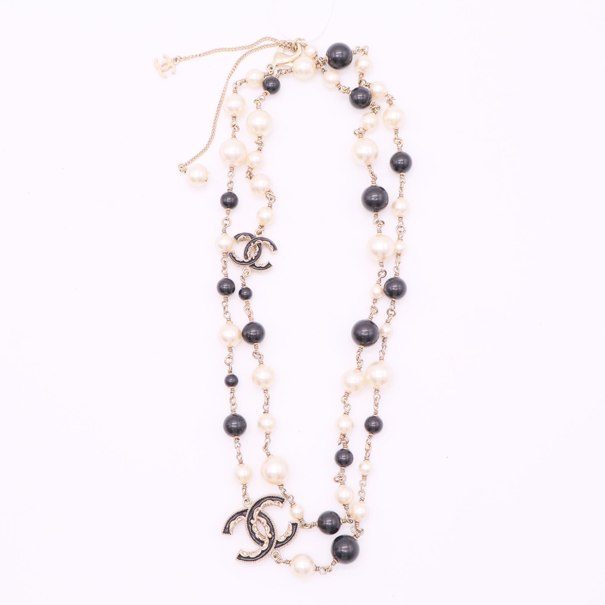 CC Faux Pearl and Black Beads Baroque Sautoir Necklace Twins