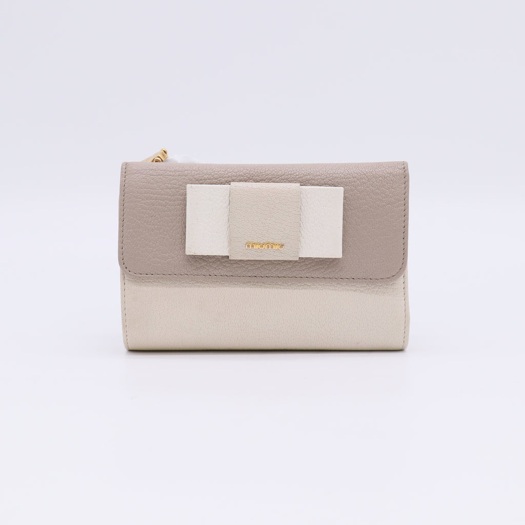 Madras Fiocco Pomice Talco Tri-folded Wallet W22478
