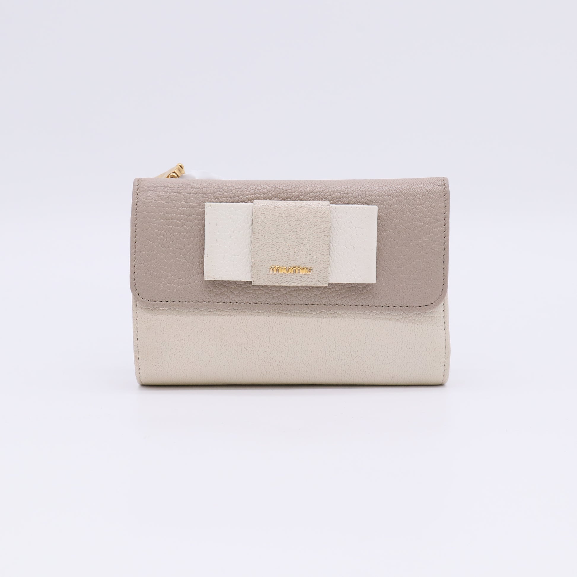 Madras Fiocco Pomice Talco Tri-folded Wallet W22478