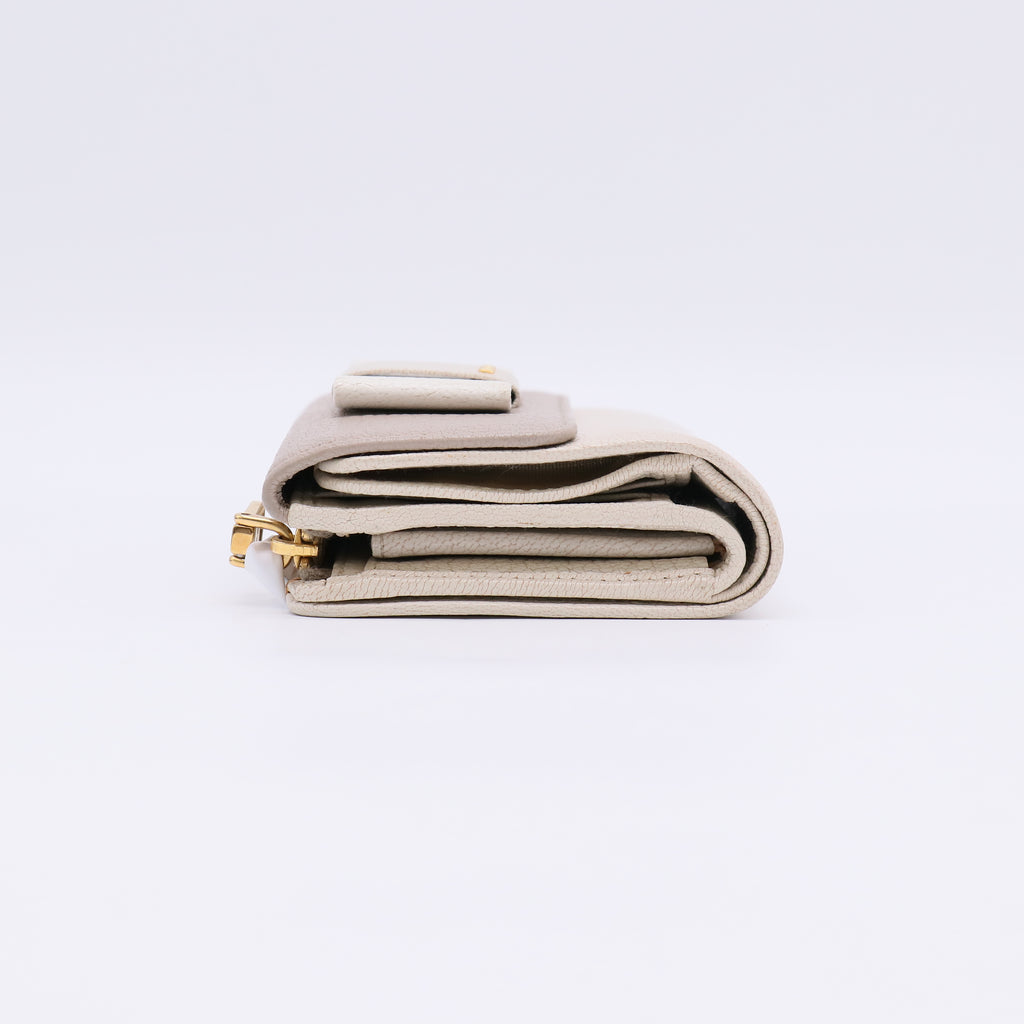 Madras Fiocco Pomice Talco Tri-folded Wallet W22478