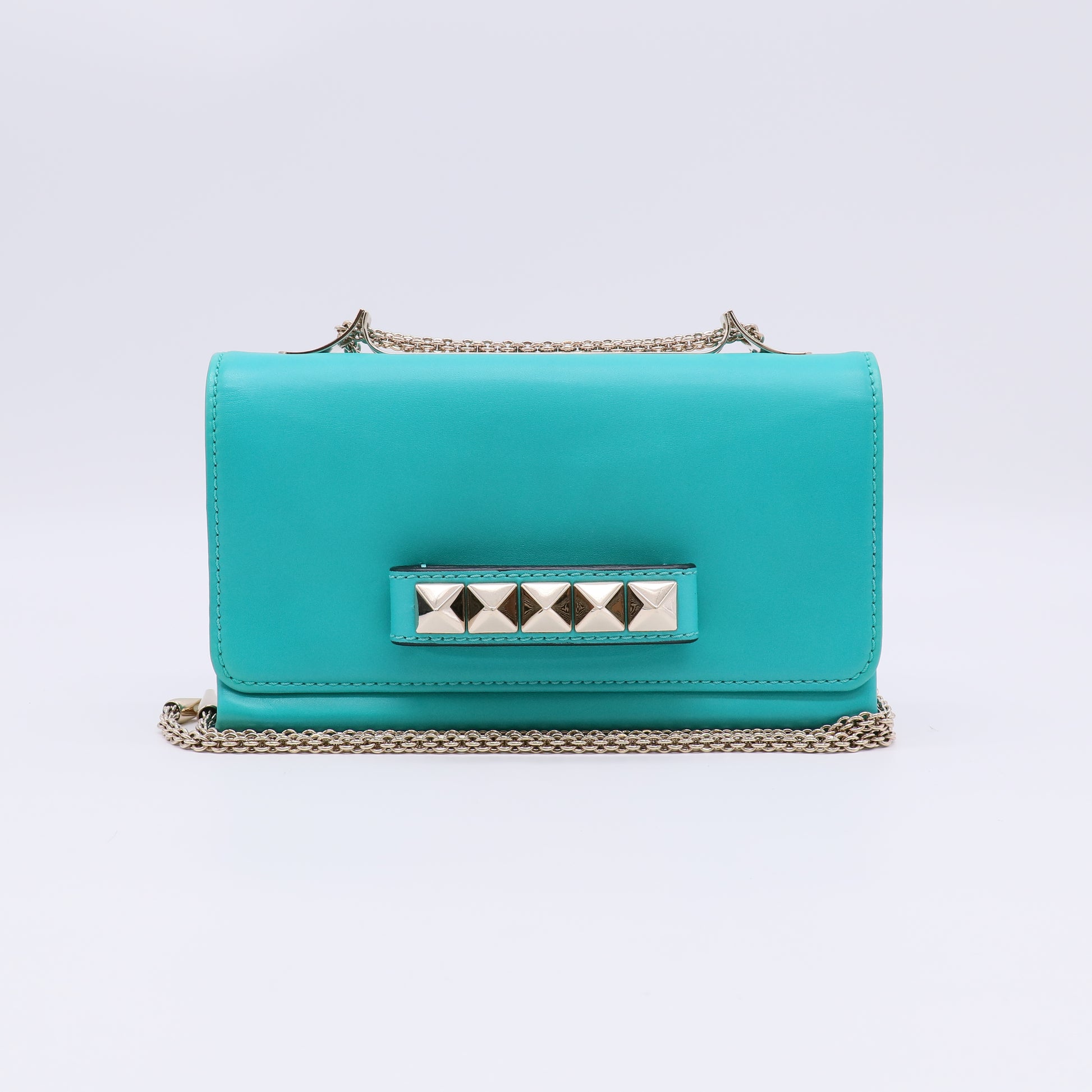 Valentino Garavani Va Voom Rockstud Chain Shoulder Bag B23142