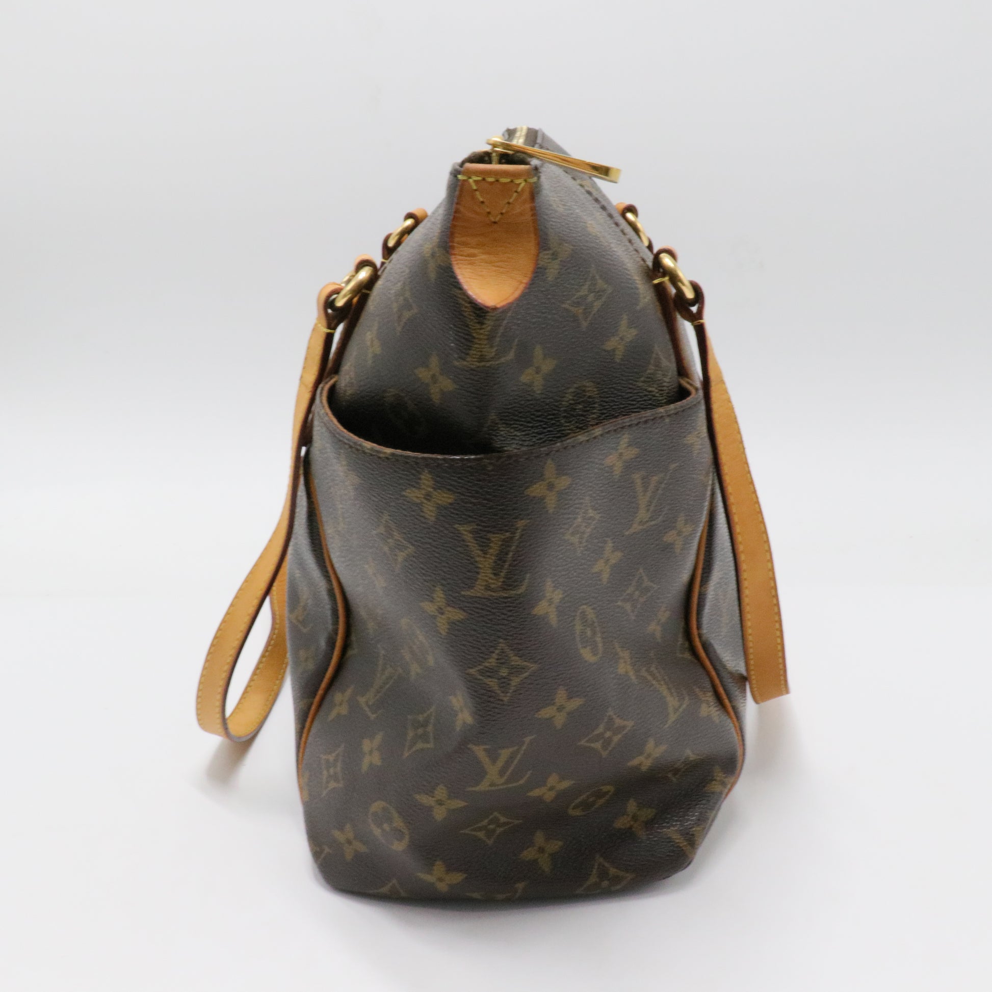 Totally Handbag Monogram Canvas MM