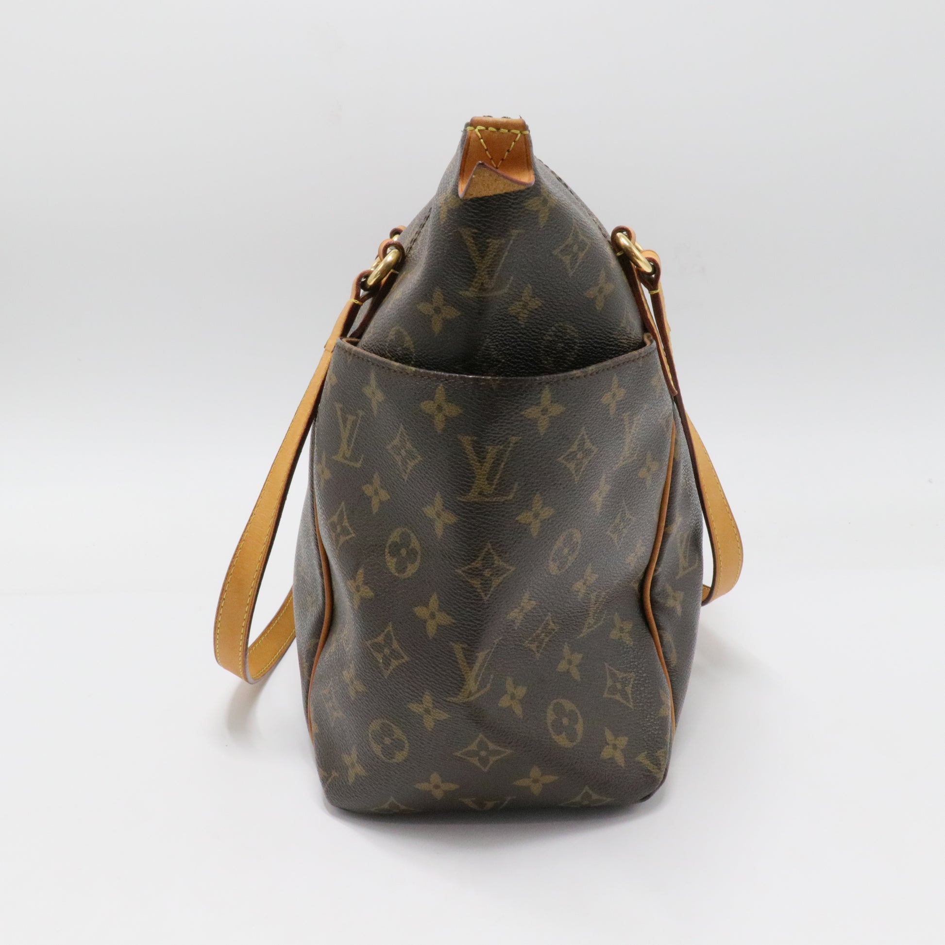 Totally Handbag Monogram Canvas MM