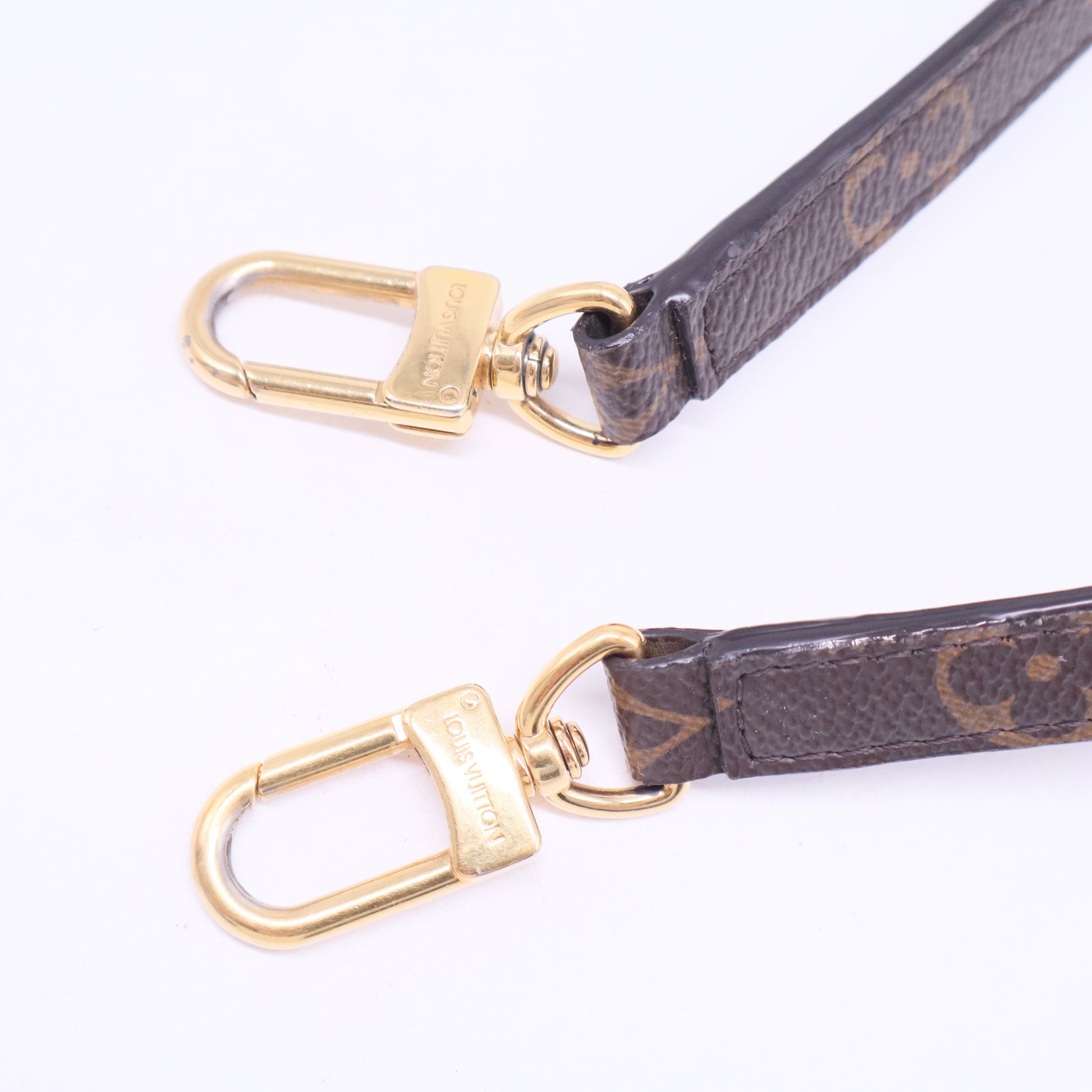 Louis Vuitton Monogram Montaigne Shoulder Strap W20622