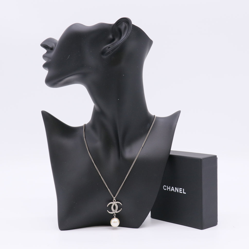 Crystal CC Pearl Drop Necklace Silver W22506