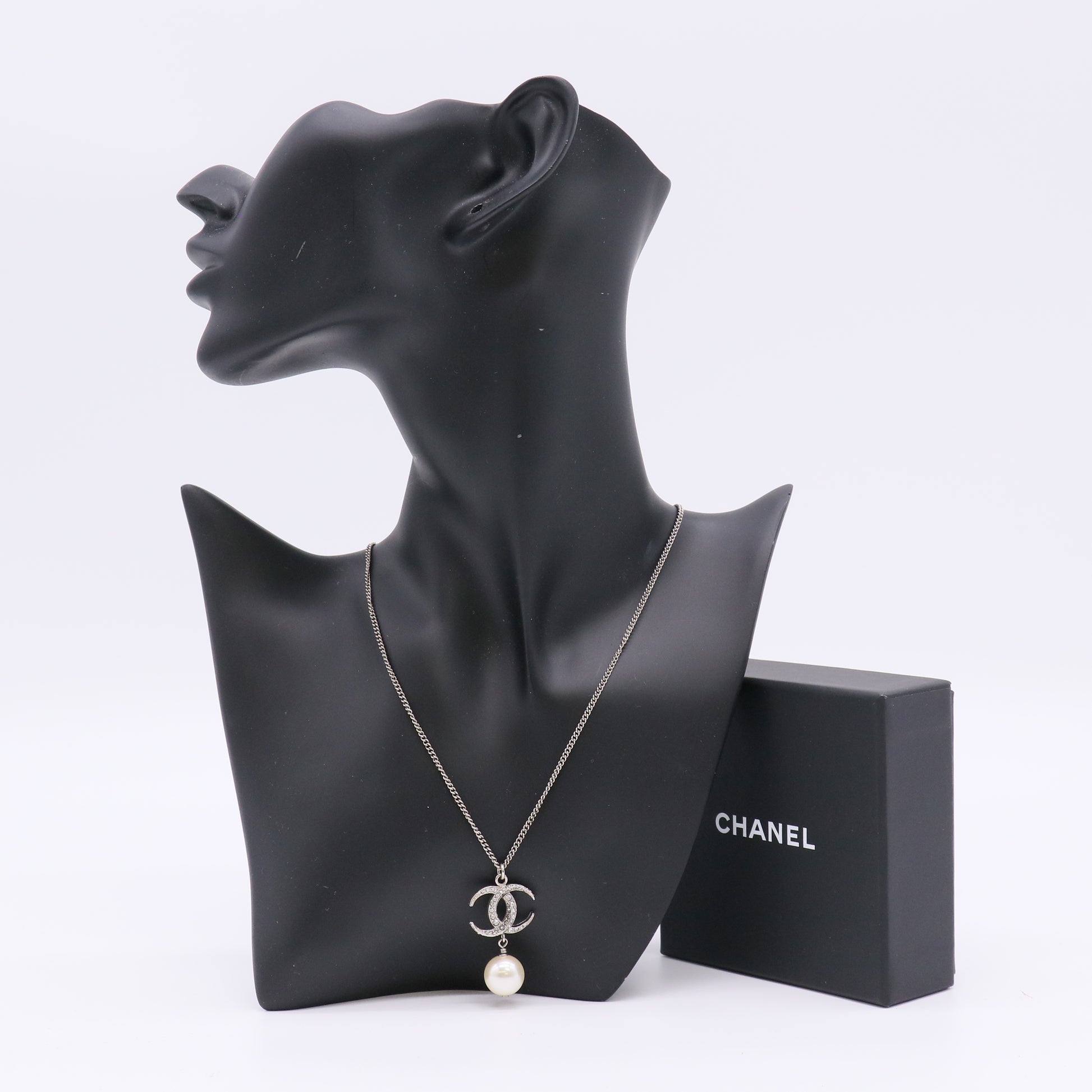 Crystal CC Pearl Drop Necklace Silver W22506