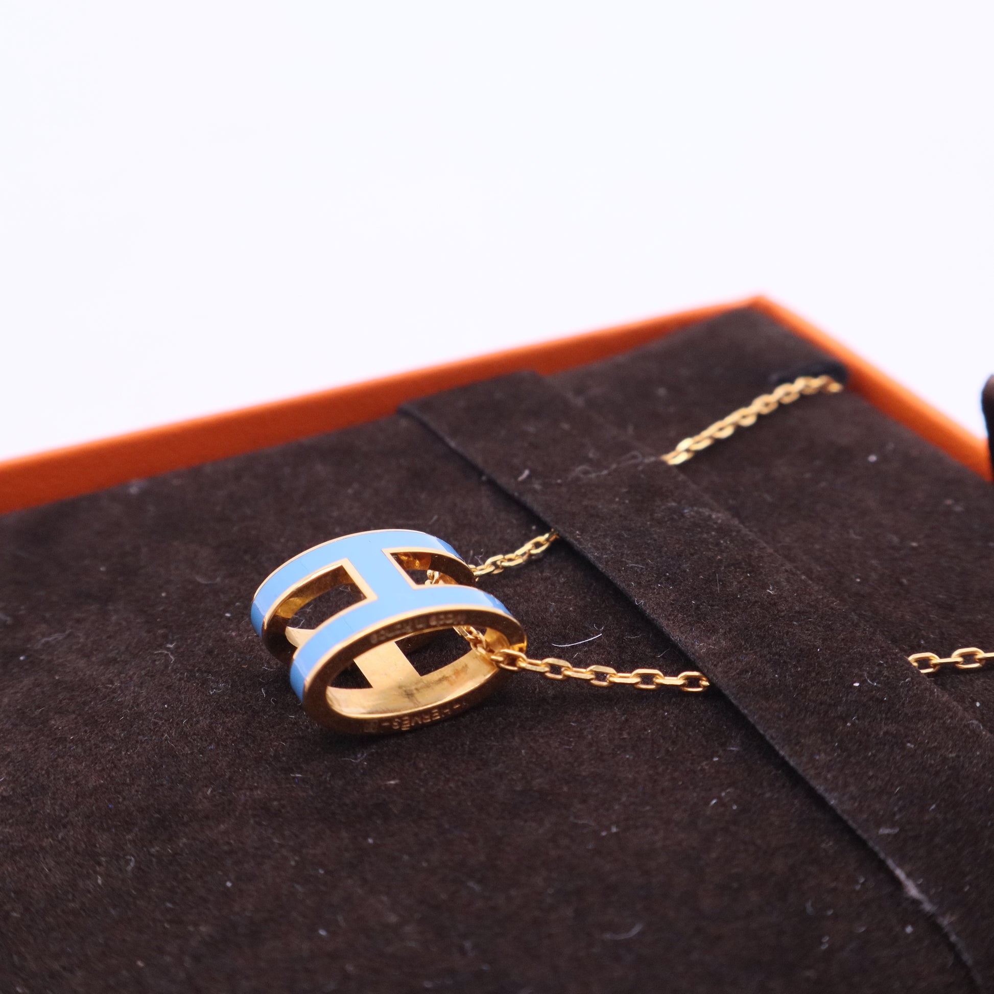 Mini Pop H pendant denim blue gold finish