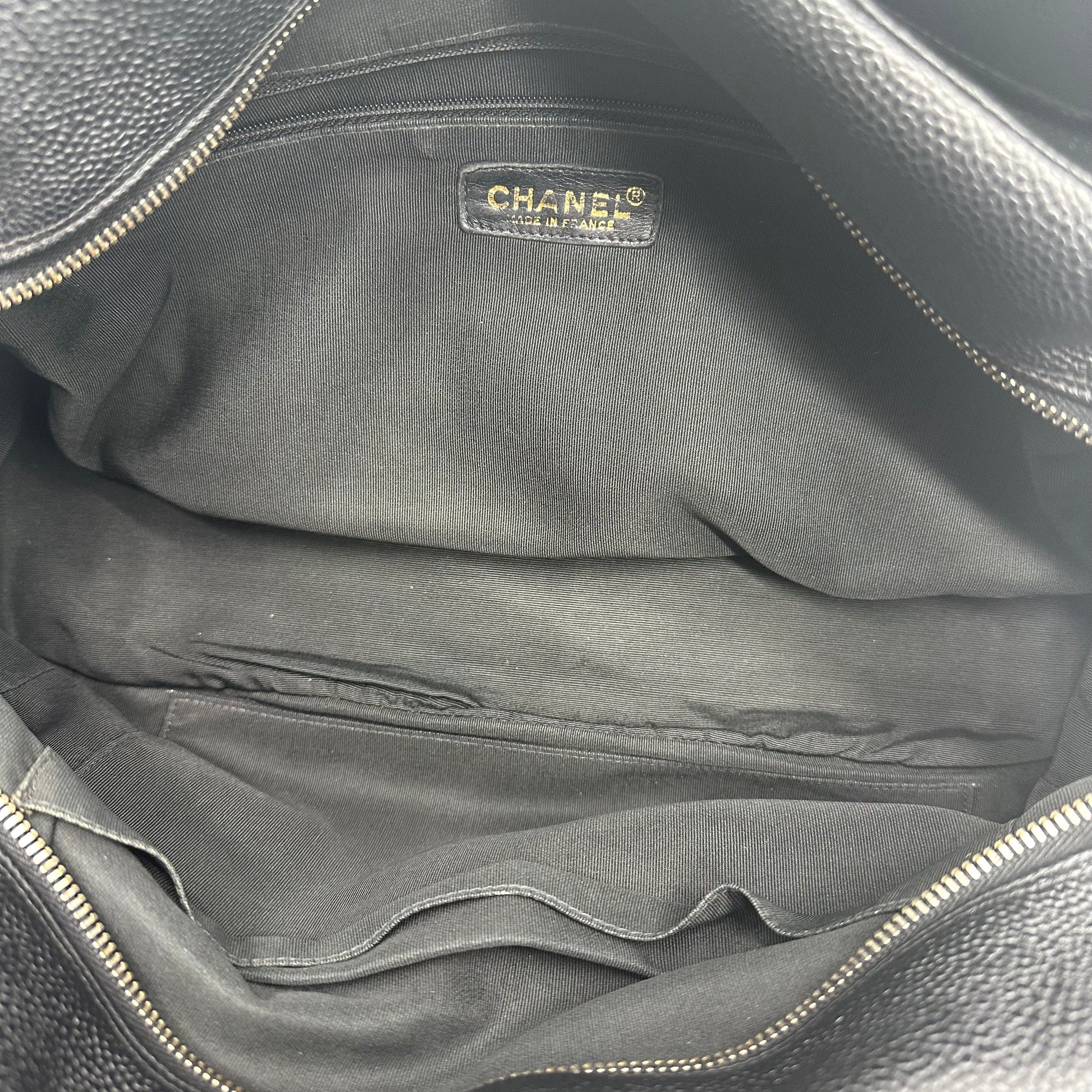 Grand Timeless Shopping Tote Quilted Caviar twins