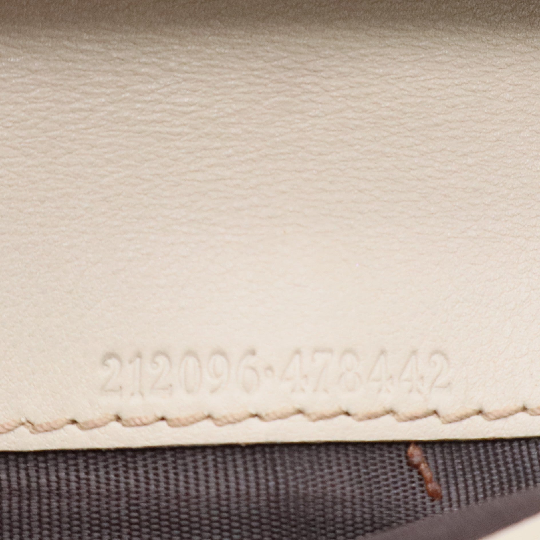 Guccissima Margaux Calfskin Icon Bar Continental Flap Wallet Mystic White