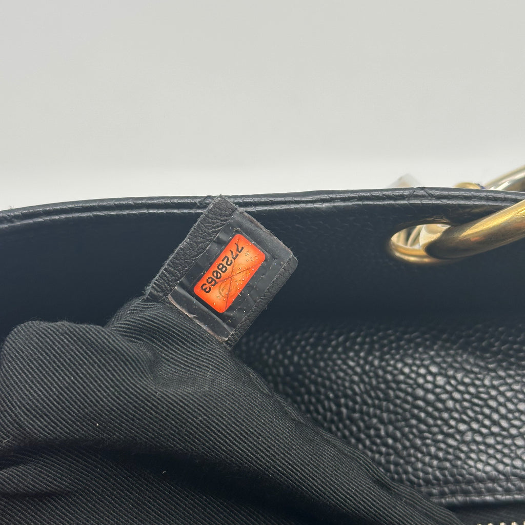 Grand Timeless Shopping Tote Quilted Caviar twins