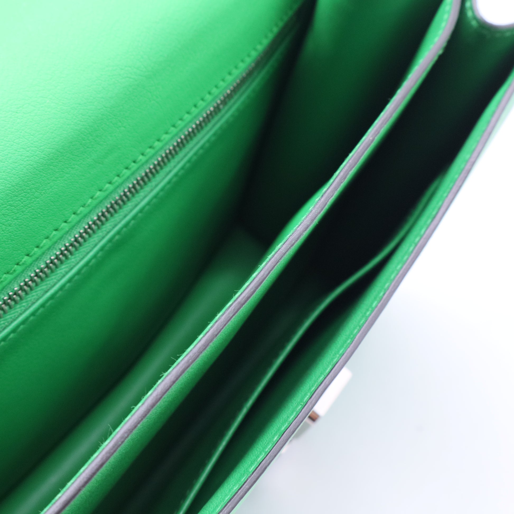 Constance 18 Epsom Vert Jade Palladium Hardware B20169