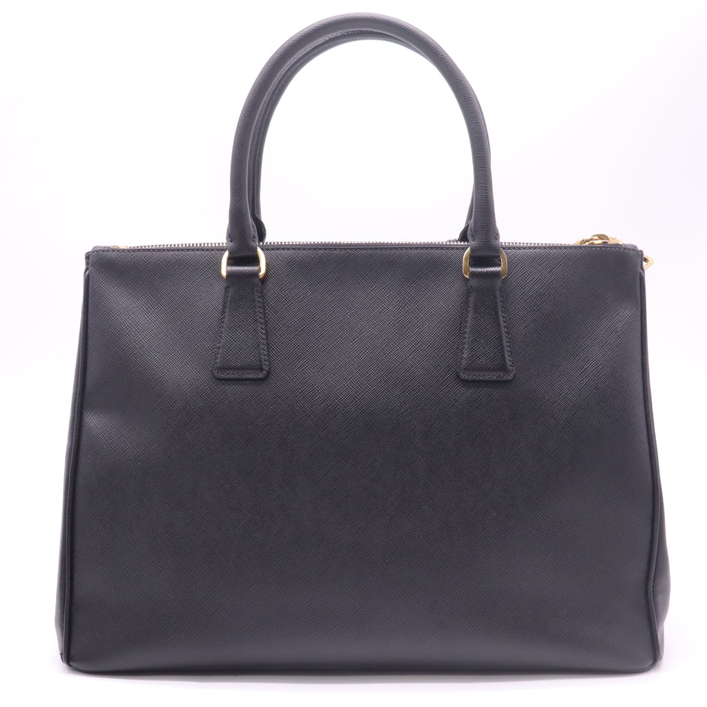 Saffiano Medium Galleria Double Zip Tote Black B23164