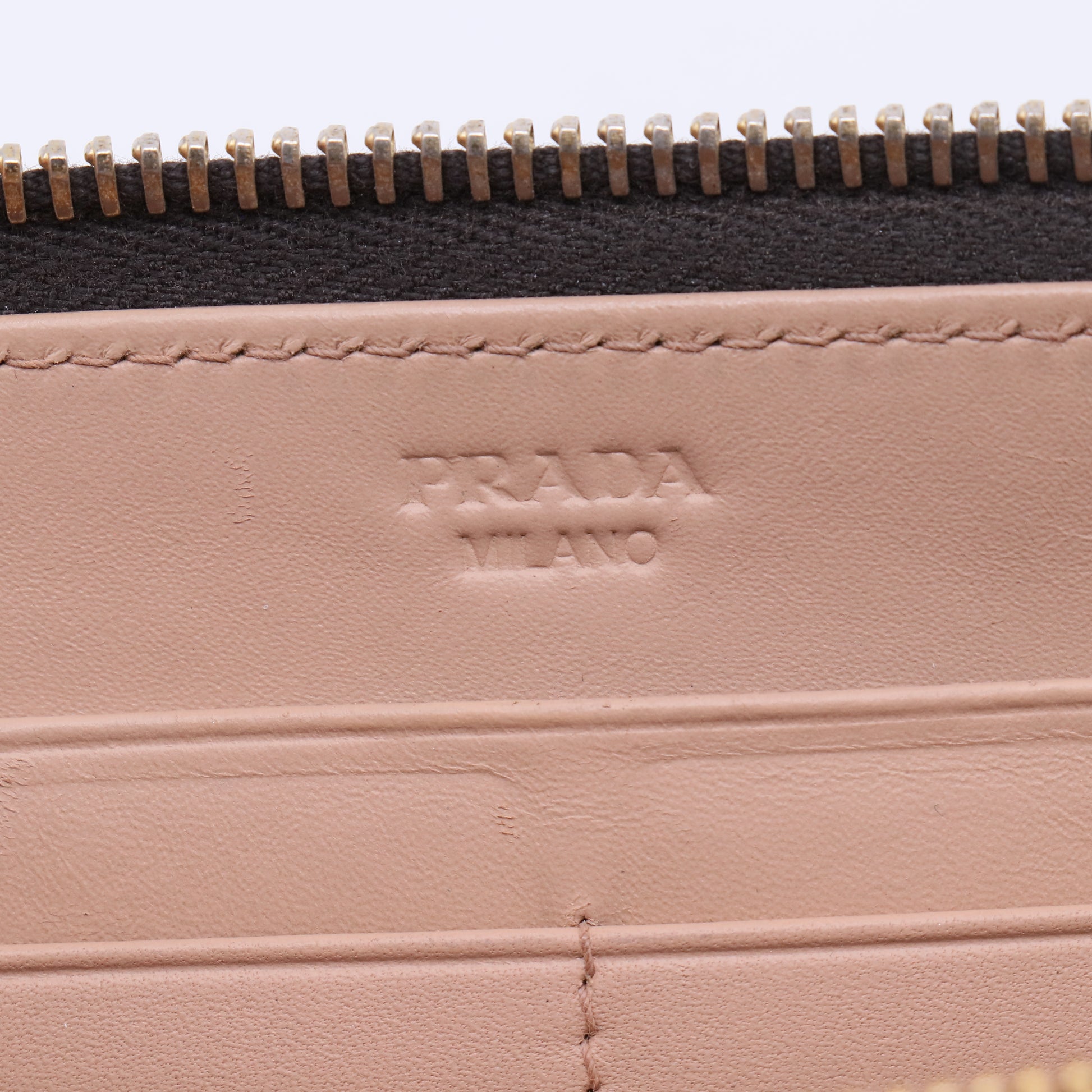 Prada Vitello Grain Zip Around Wallet W21281