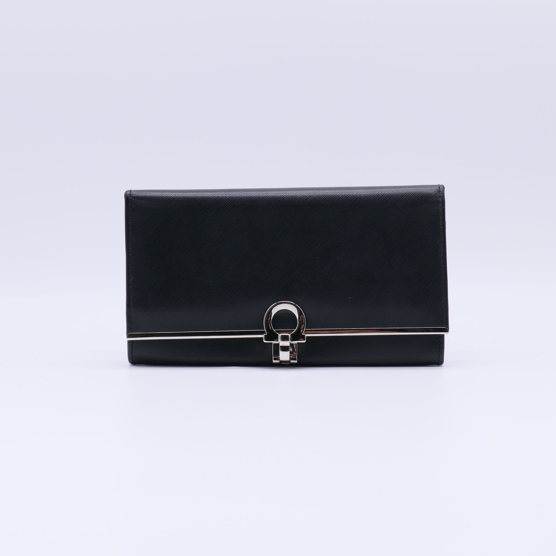 Salvatore Ferragamo Icona Clip Continental Wallet W21318