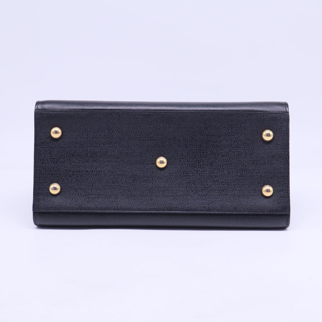 extured Leather Classic Small Cabas Y Bag Black B20762