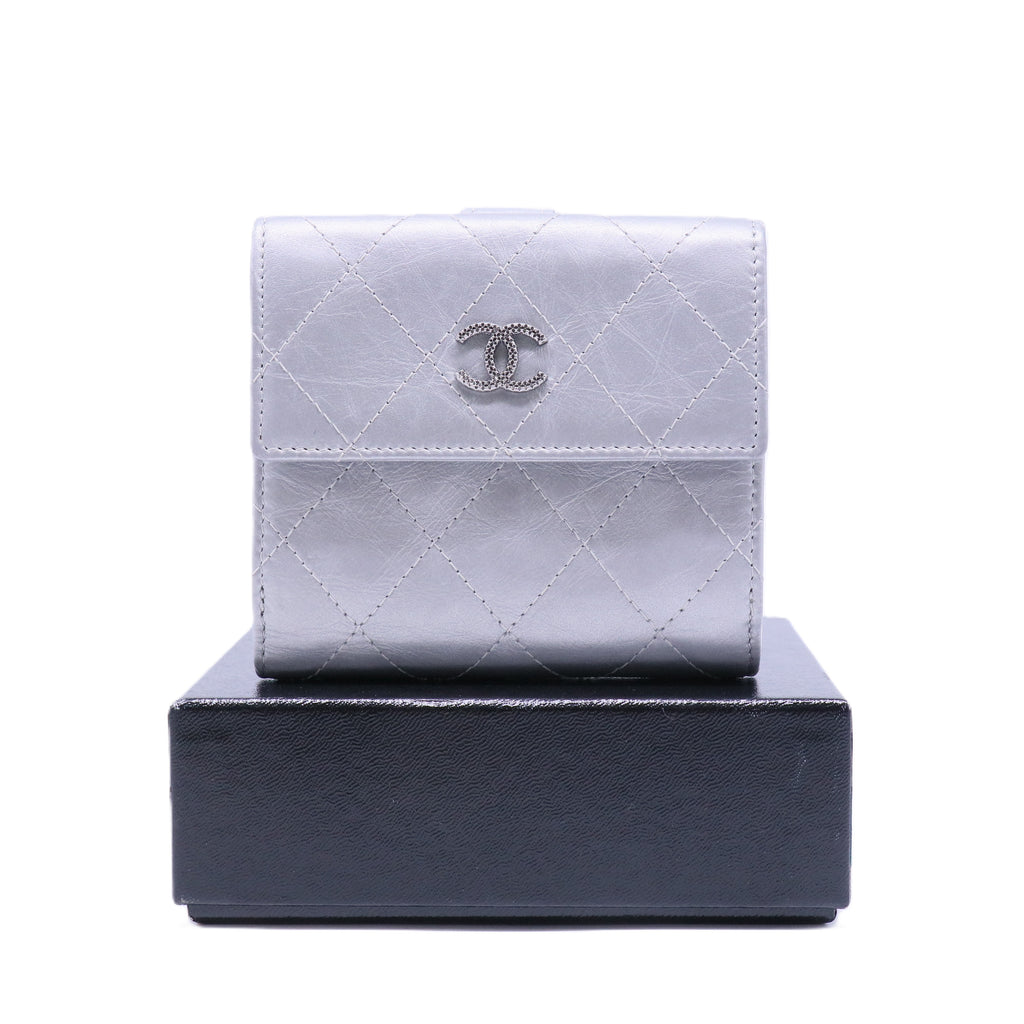 Classic Quilted Small Flap Wallet Dimensions