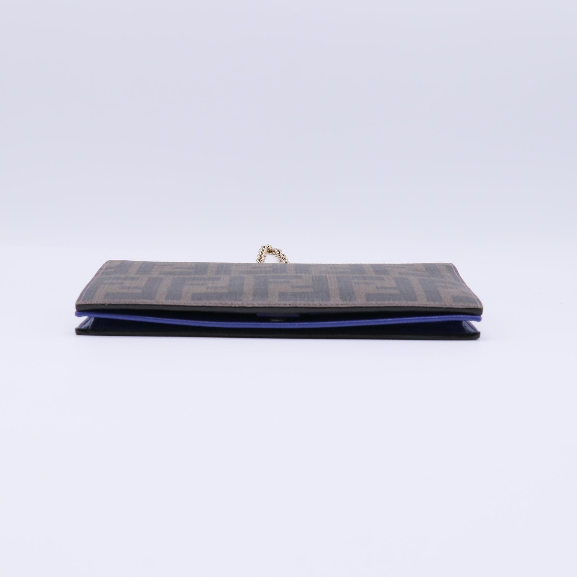 Fendi Baguette Continental Wallet on Chain B21879