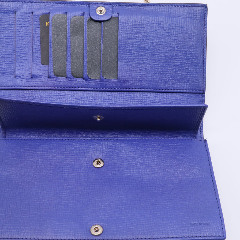 Fendi Baguette Continental Wallet on Chain B21879