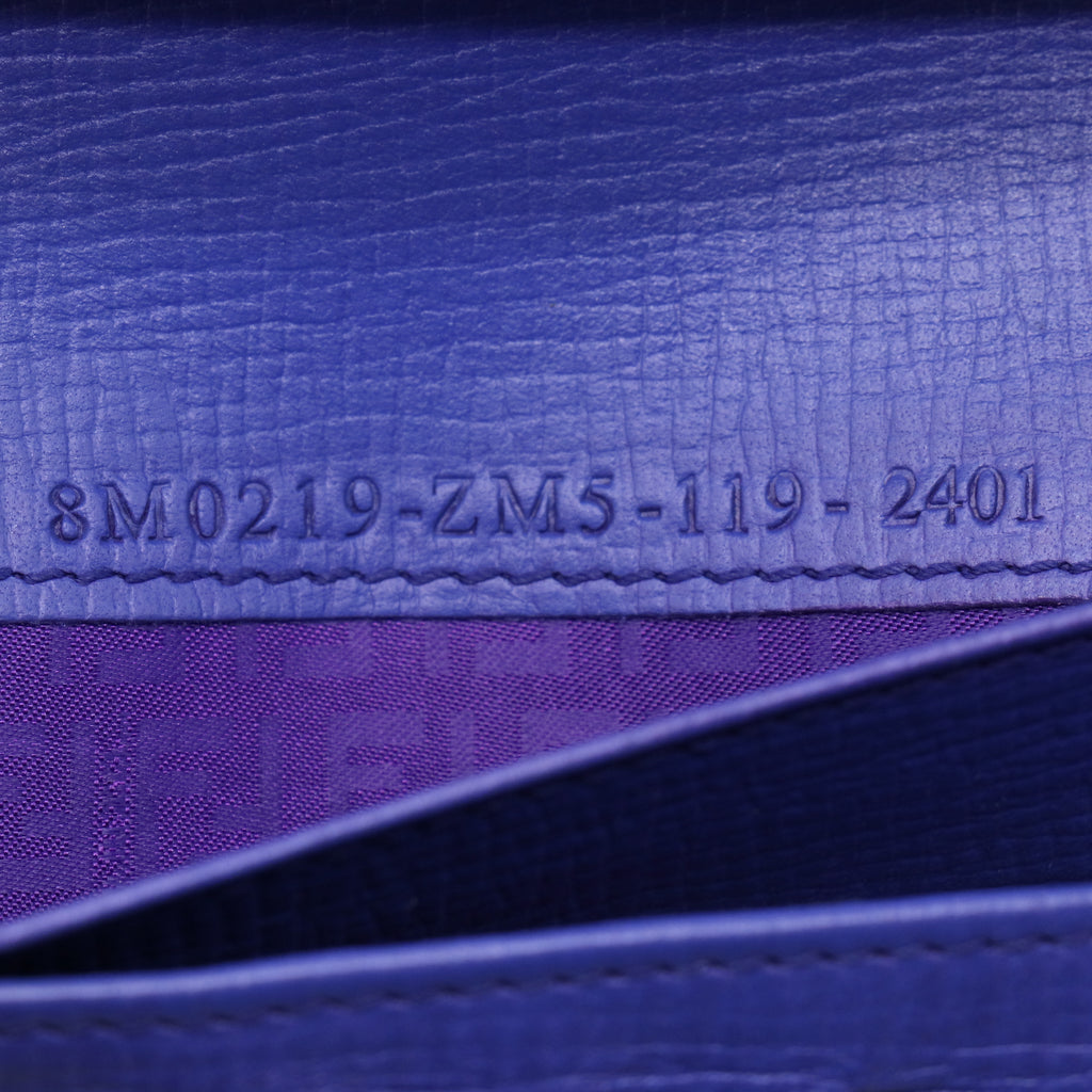 Fendi Baguette Continental Wallet on Chain B21879