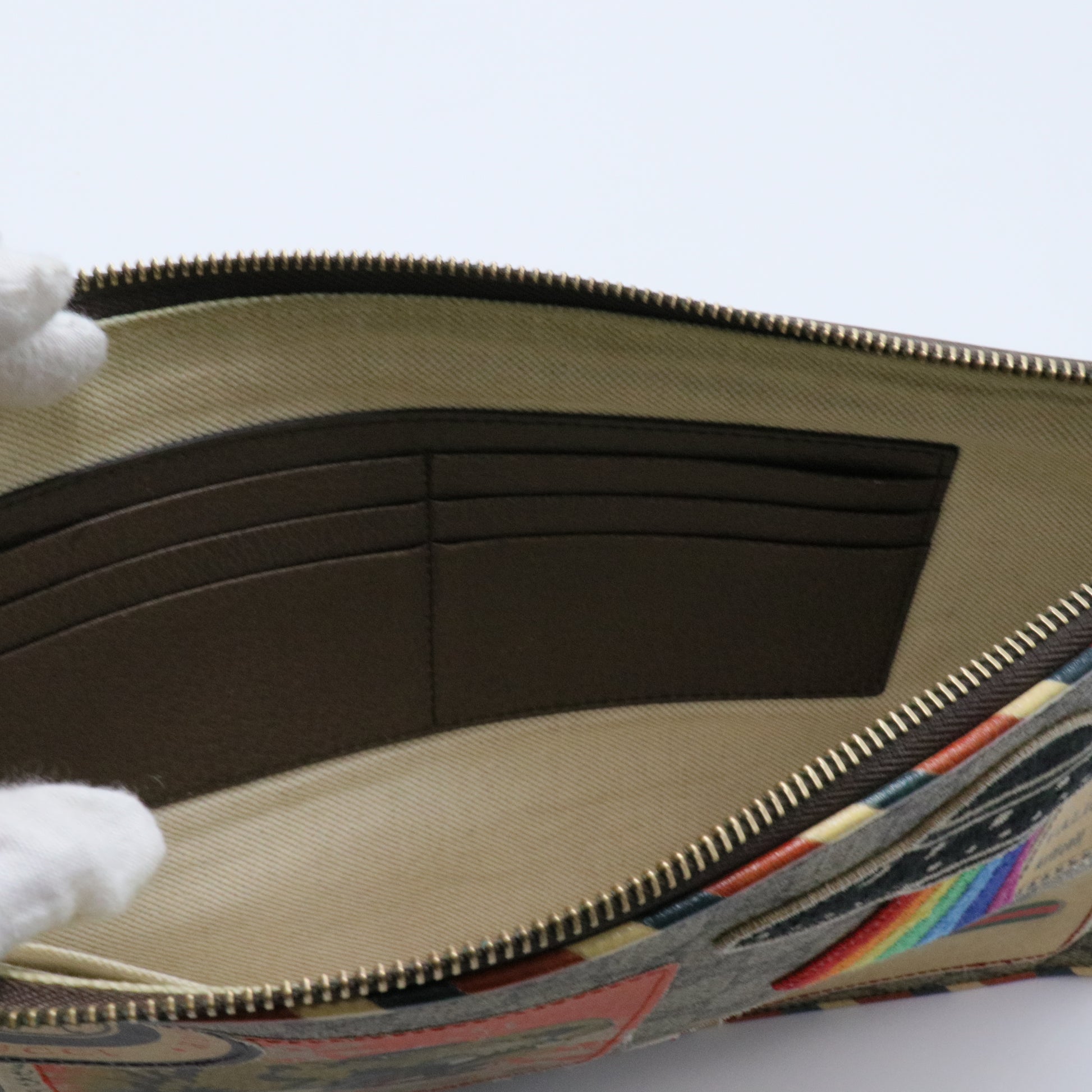 Brown GG Supreme Courrier Clutch Beige