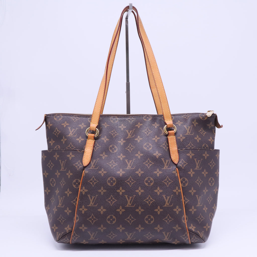 Totally Handbag Monogram Canvas GM B20546