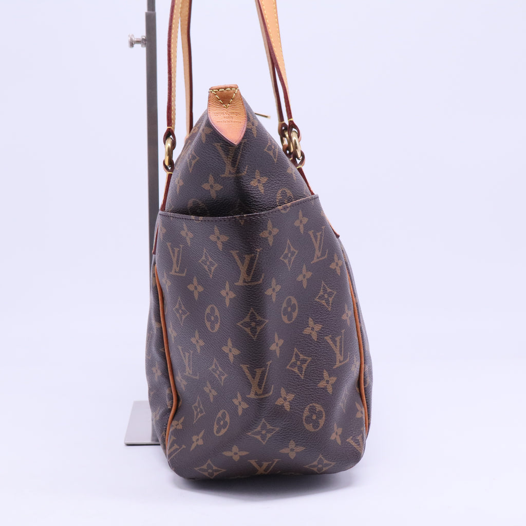 Totally Handbag Monogram Canvas GM B20546
