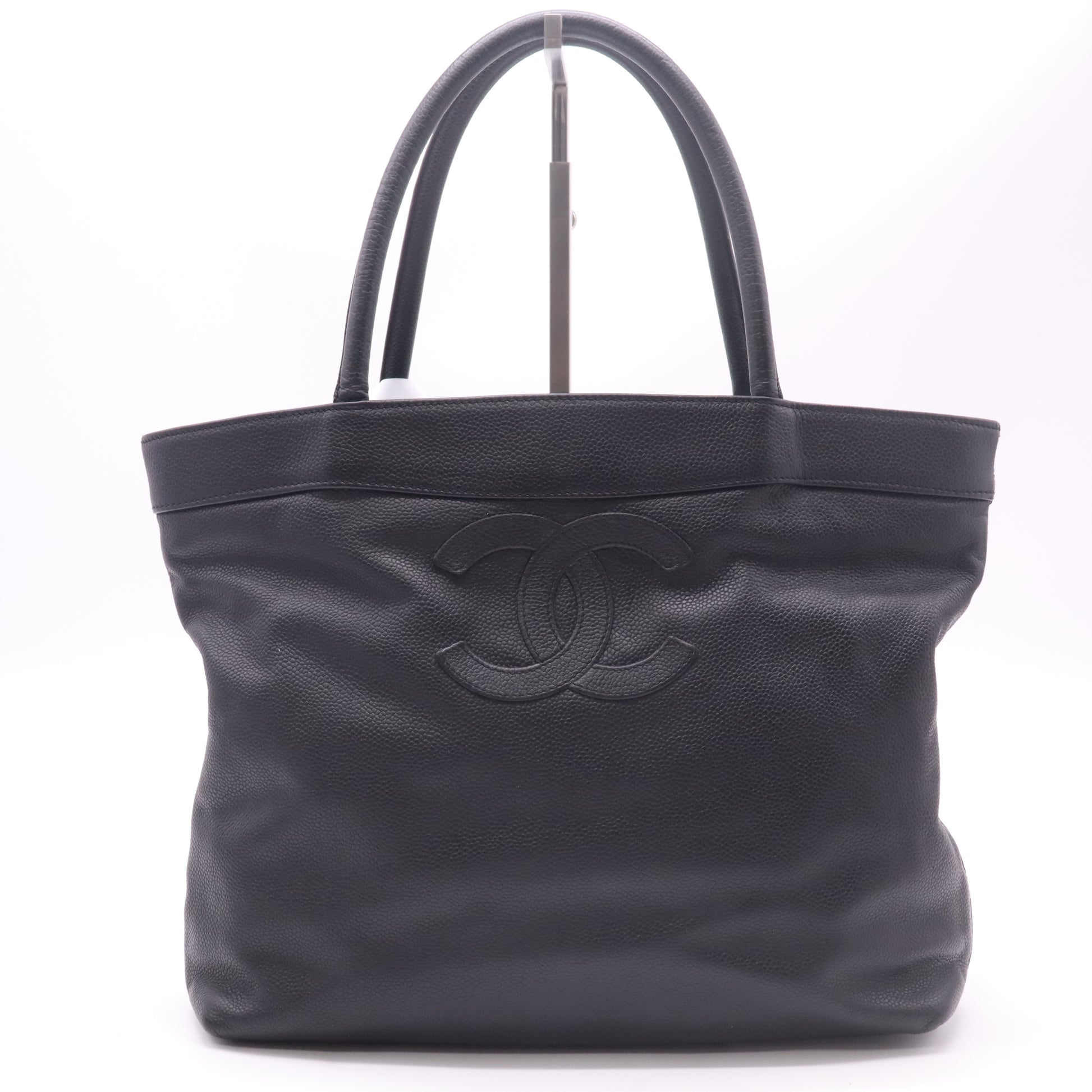 Chanel Caviar Skin Timeless CC Logo Tote Bag B22900