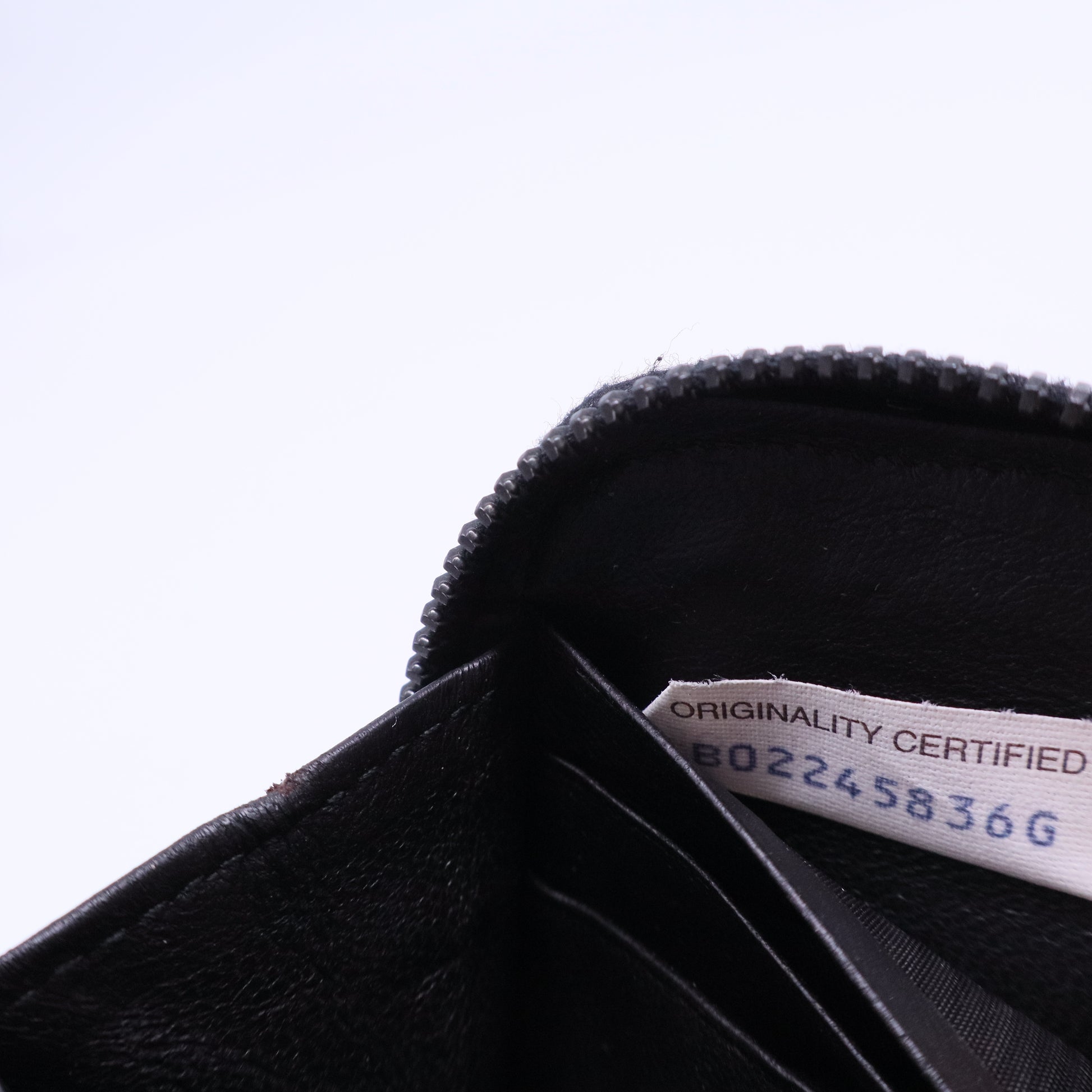 Intrecciato Zip Around Long Wallet W20549