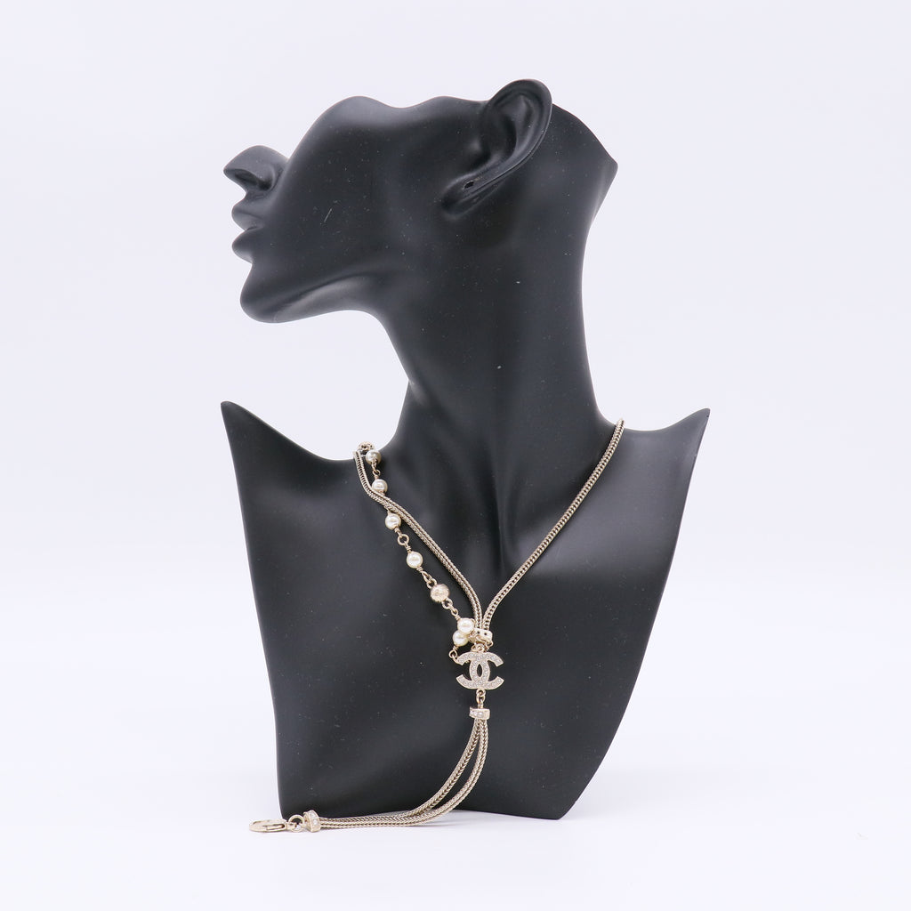Chanel Gold Tone Faux Pearl & Chain CC Layered Necklace twins LDZ299