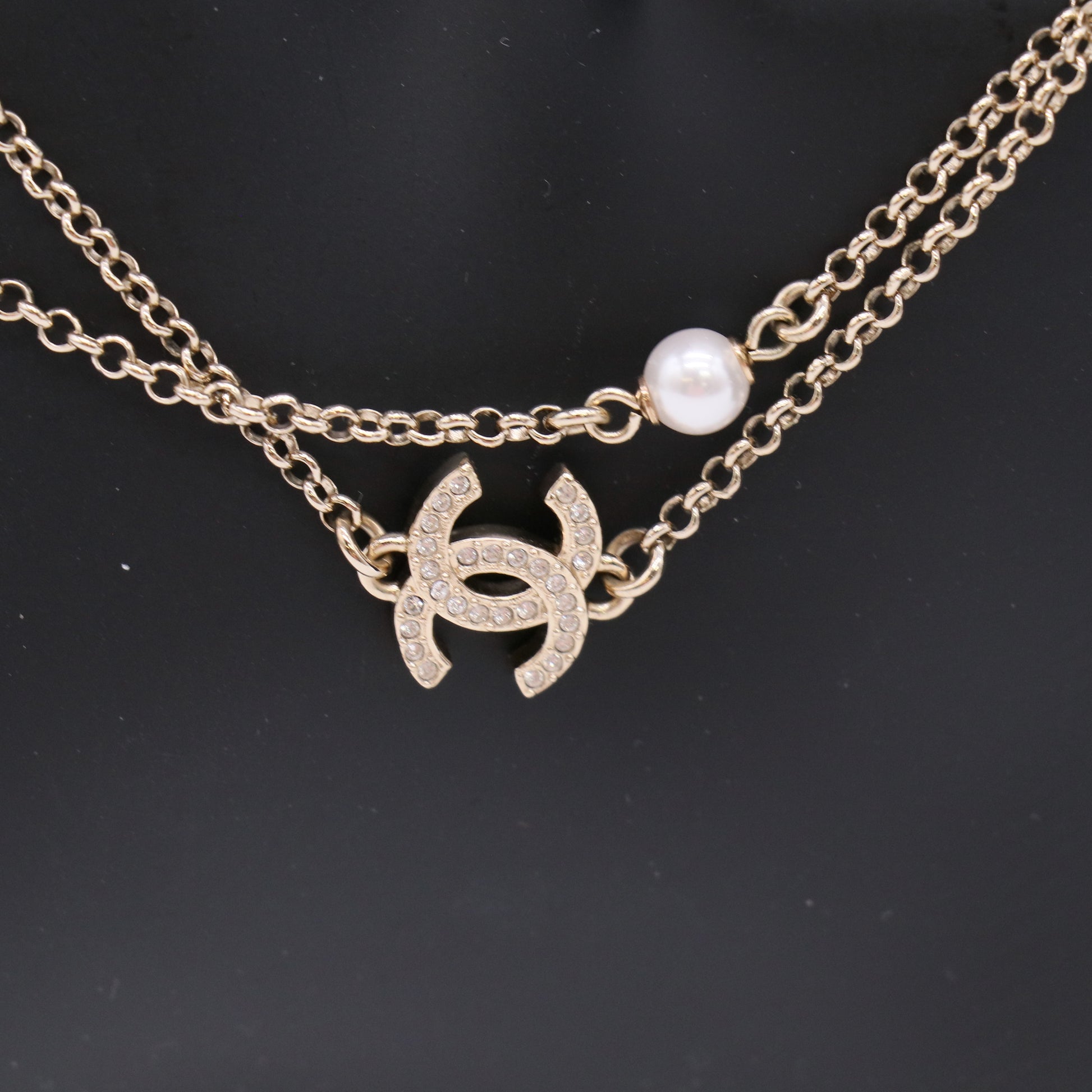Chanel Pearl Crystal CC Heart Chain Necklace Gold twins LDZ298